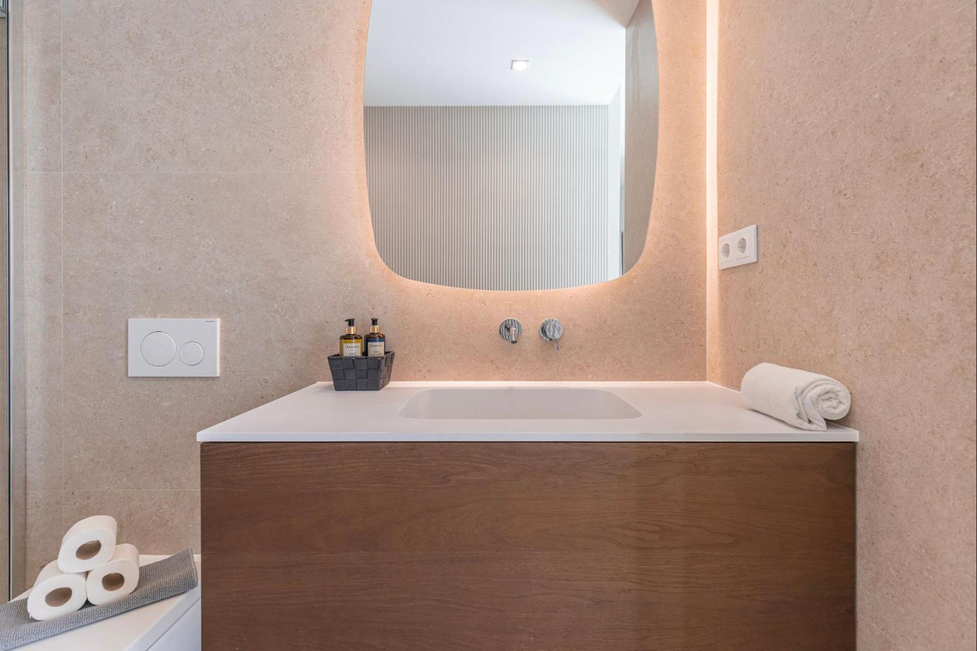Lovelystay - Breathtaking Panorama - Luxurious Penthouse! Lissabon Buitenkant foto