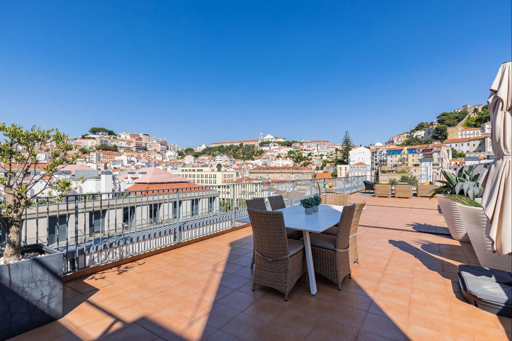 Lovelystay - Breathtaking Panorama - Luxurious Penthouse! Lissabon Buitenkant foto